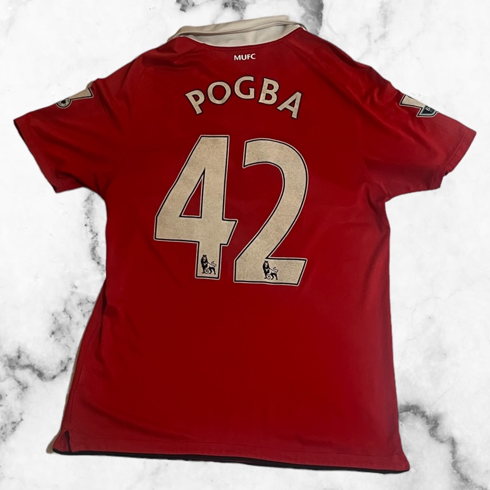 Pogba United jersey